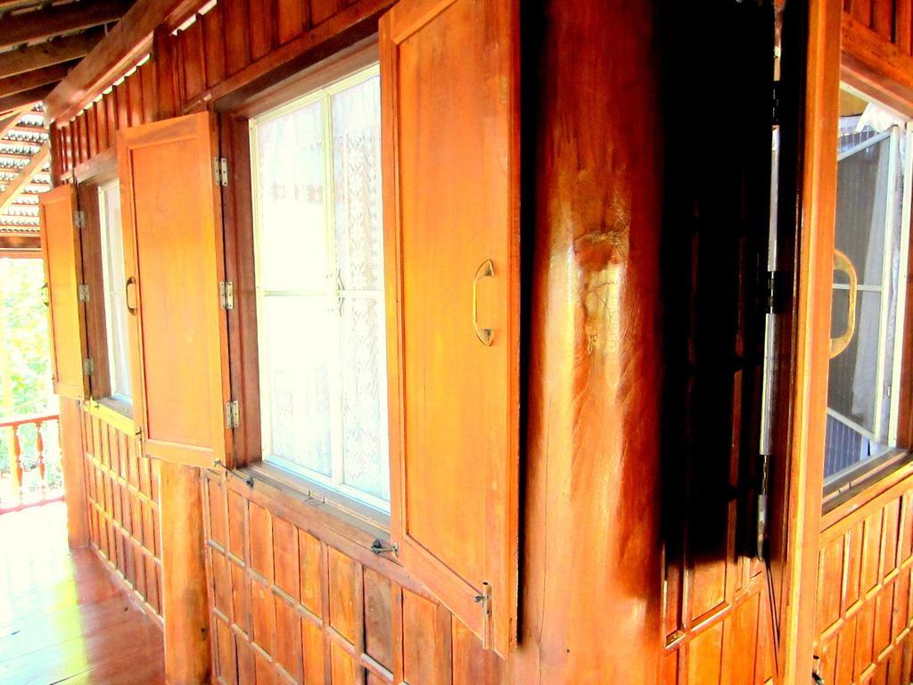 Golden Teak Homestay Маэ-Рим Экстерьер фото
