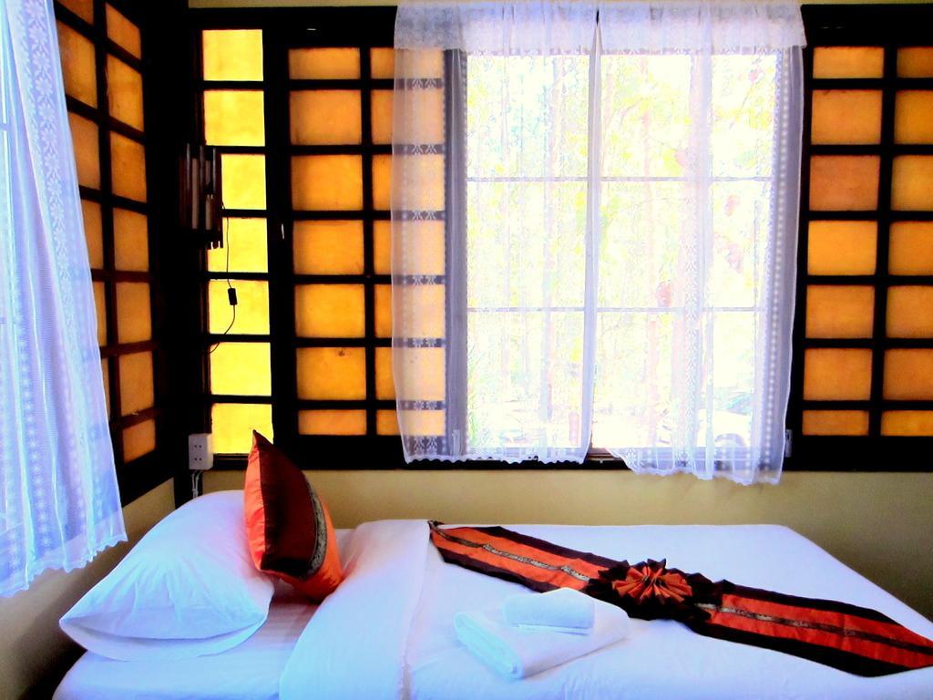Golden Teak Homestay Маэ-Рим Экстерьер фото
