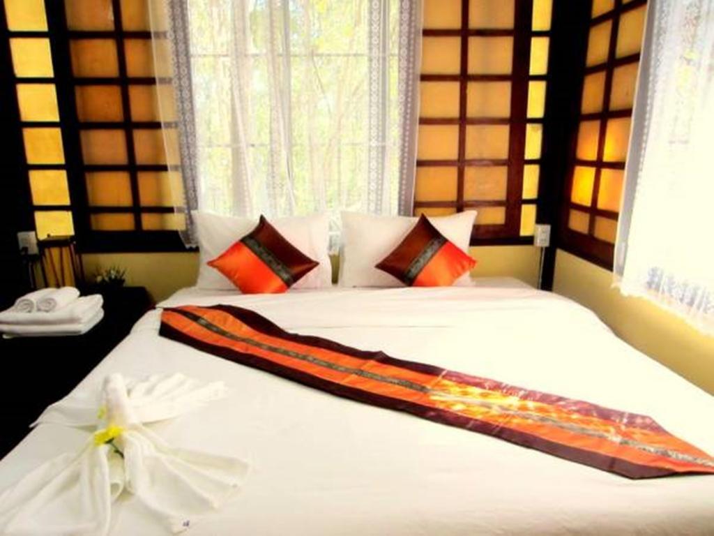 Golden Teak Homestay Маэ-Рим Экстерьер фото