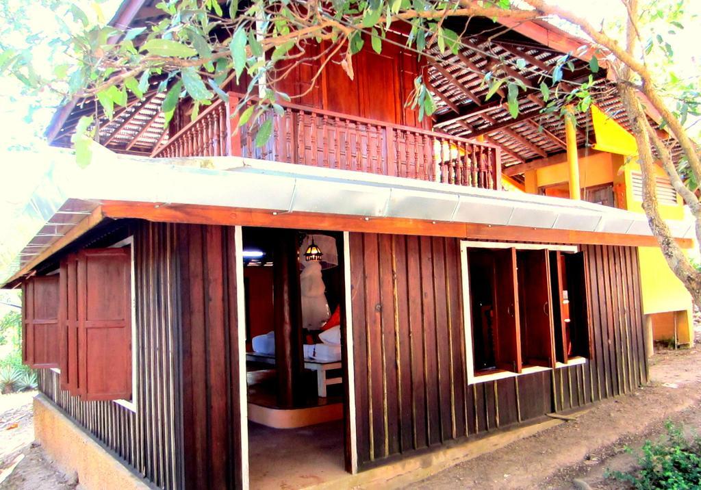 Golden Teak Homestay Маэ-Рим Экстерьер фото