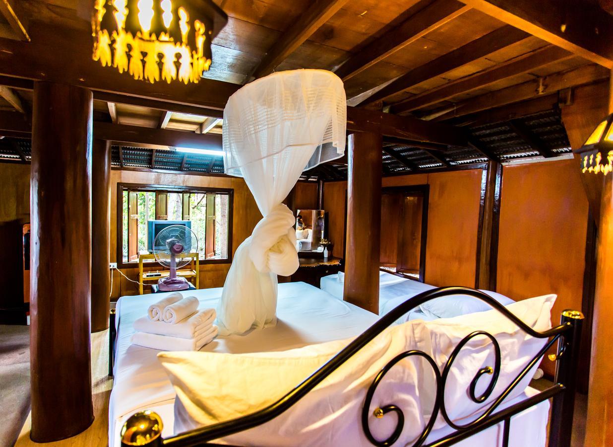 Golden Teak Homestay Маэ-Рим Экстерьер фото