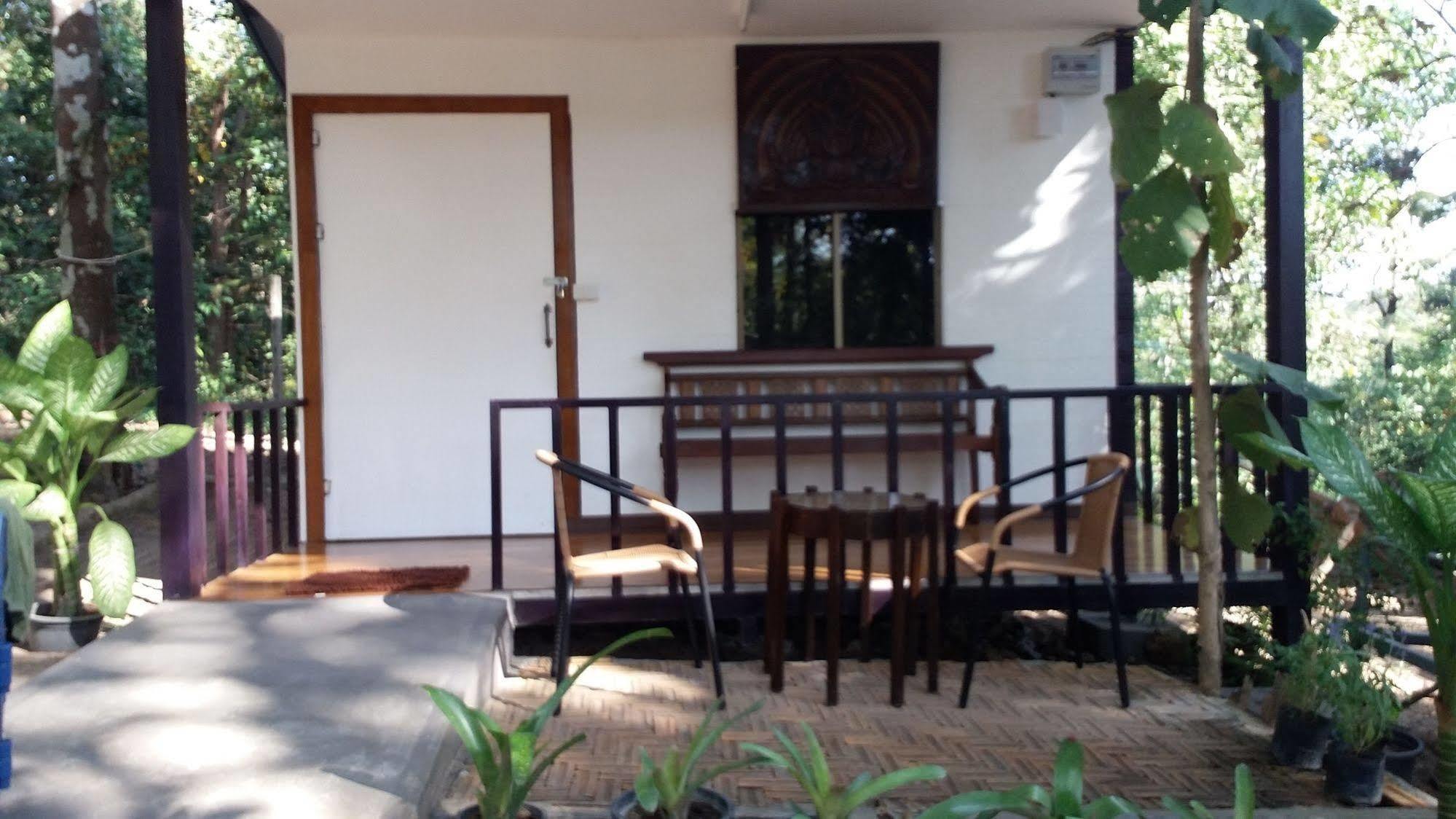 Golden Teak Homestay Маэ-Рим Экстерьер фото